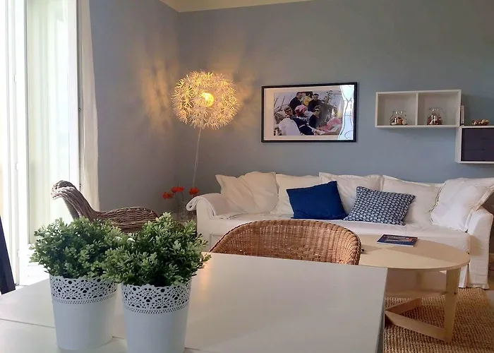 Apartment In Ghiffa With Lake Maggiore Views Lägenhet Ghiffa